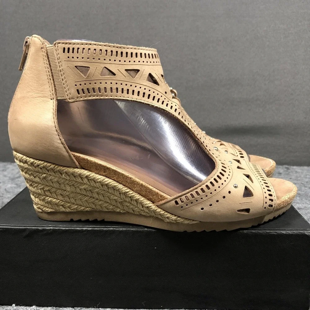 Earth Espadrille Wedge‎ Sandals Womens 8 Beige Leather Cutout Zip Studded